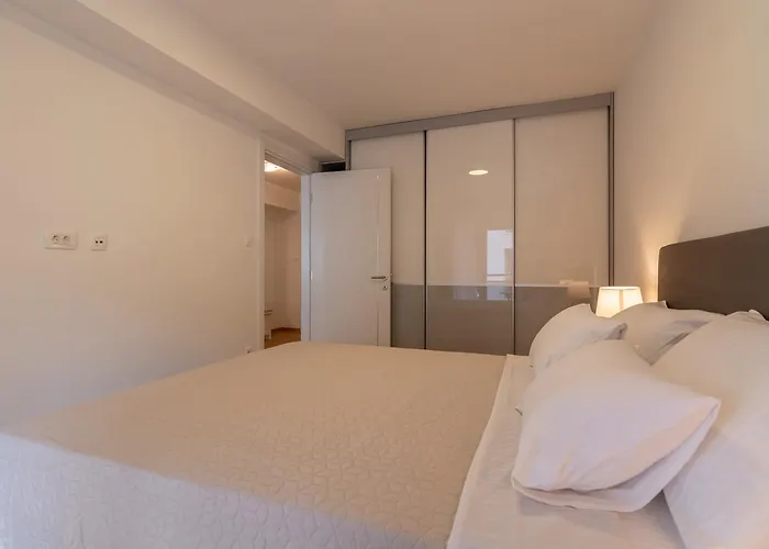 Lungomare Lux Apartments
